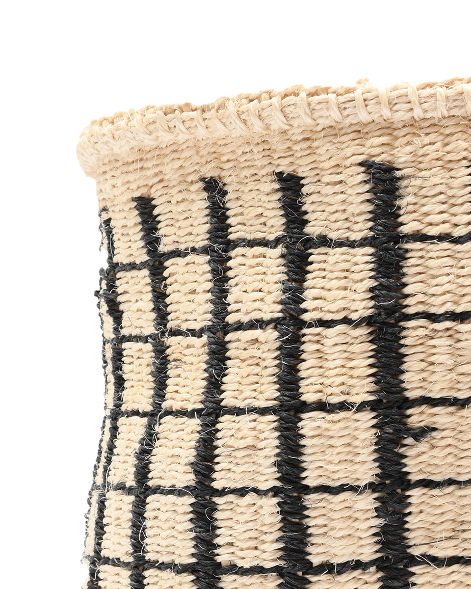 BAINI: Black Check Woven Storage Basket